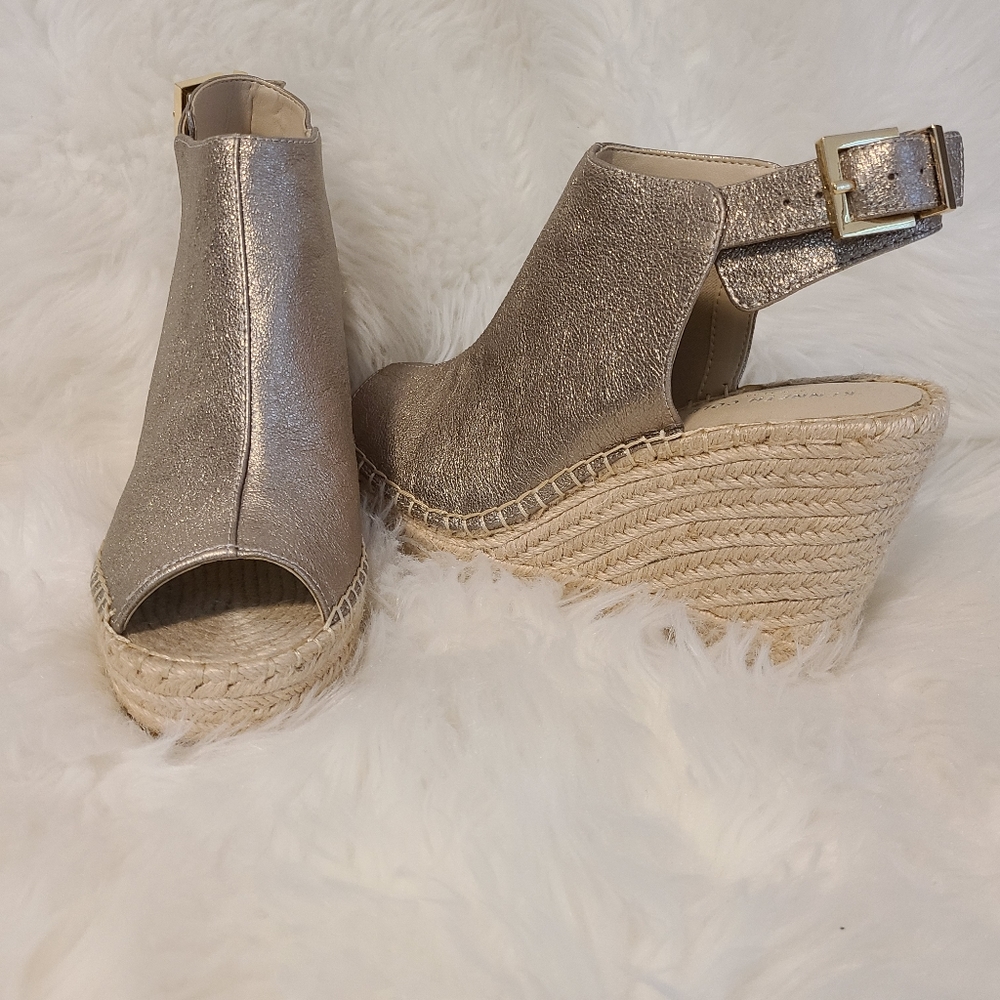 Kenneth Cole Wedge